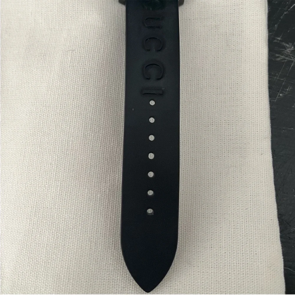 Gucci Black Watch with Multicolor Cat Face Dial
